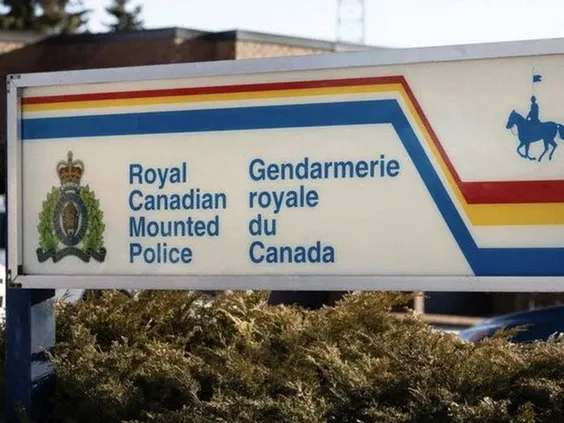 Photo of RCMP signage.